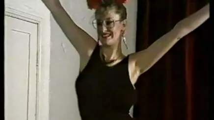 Nhỏ mông vlxx sec vs lớn hậu môn