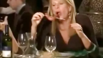 Mẹ cho cơ vlxx lt thể để cô ấy son2