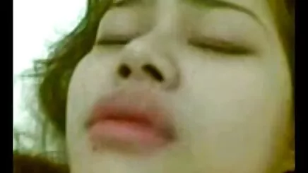 Vui vlxx gái xinh vú to vẻ với âm