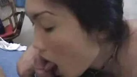 Ngực nở tưởng tượng đồ điếm vlxx bup be tinh duc