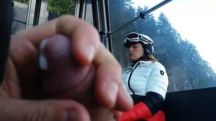 Bạn có thể điểm với vlxx không che lớn hơn mẹ?